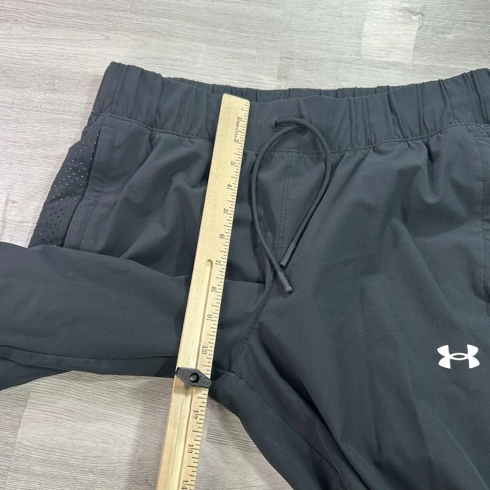 Under Armour Track Pants Mens Medium Black Woven Zip Hem Ventilated 1370428